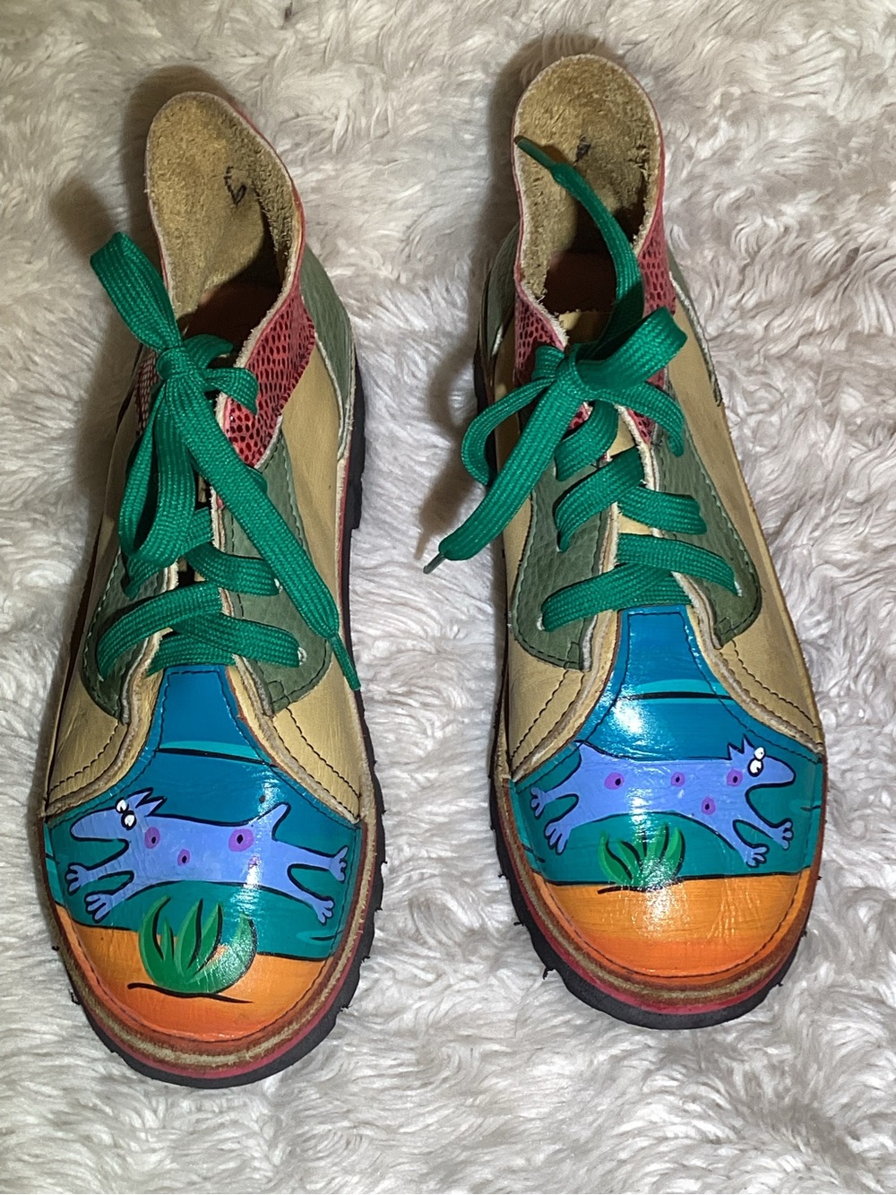 Sole tech hand painted Lace-Up Shoes with Playful Frog Design size 6